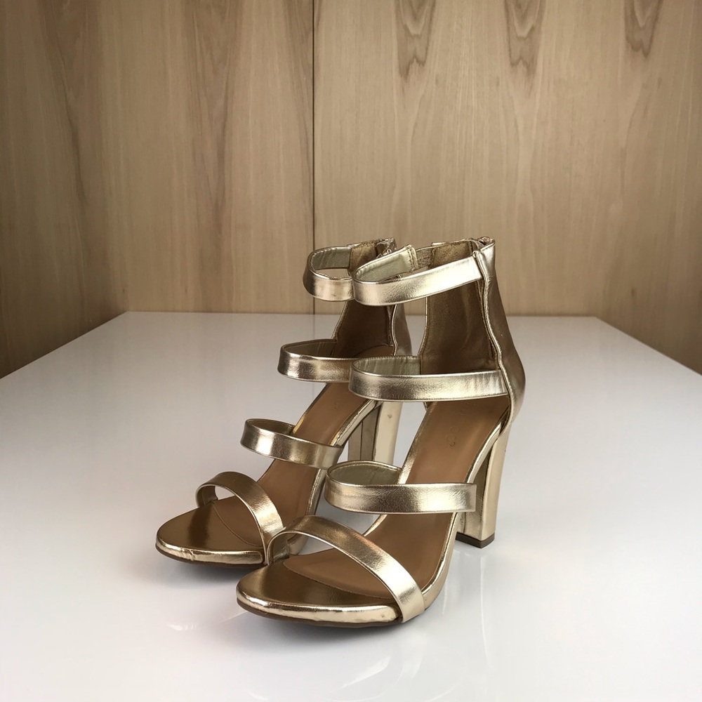 Bamboo gold shine leather heels size 7/37